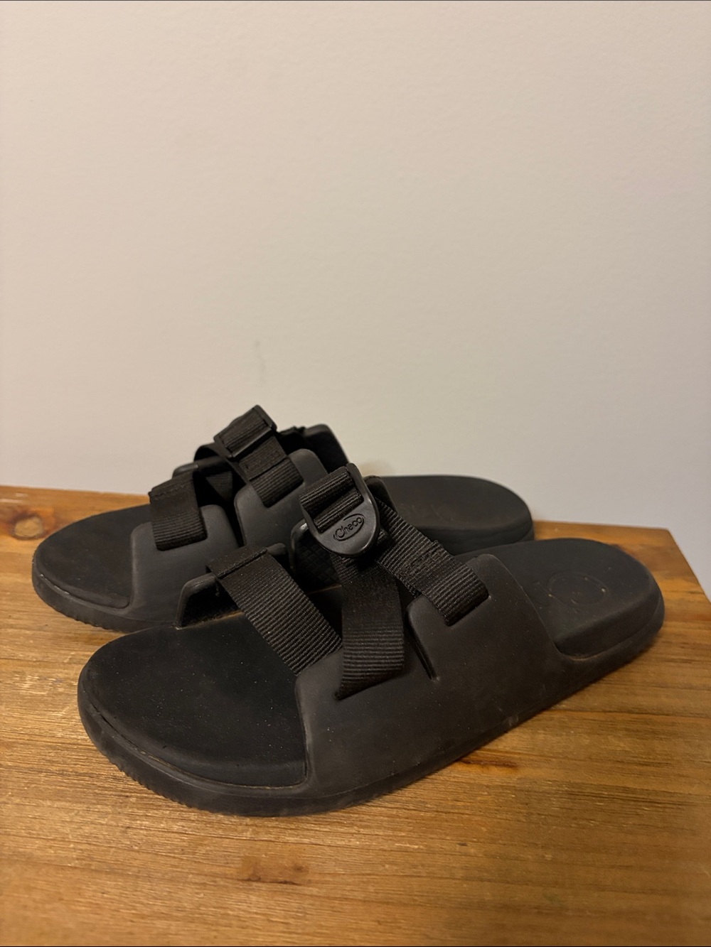 Black Slide Sandals with Adjustable Straps Kids Size 5